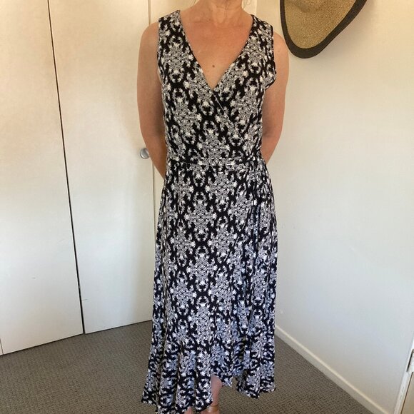 New Max Studio Wrap Dress - Picture 7 of 12